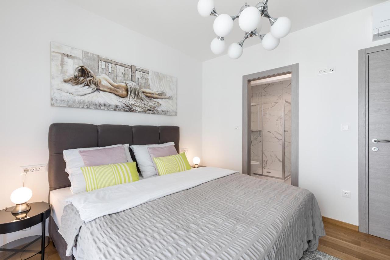 Elysian Zen Luxury Apartment - Two Bedroom Apartment With Terrace And Sea View スプリト エクステリア 写真