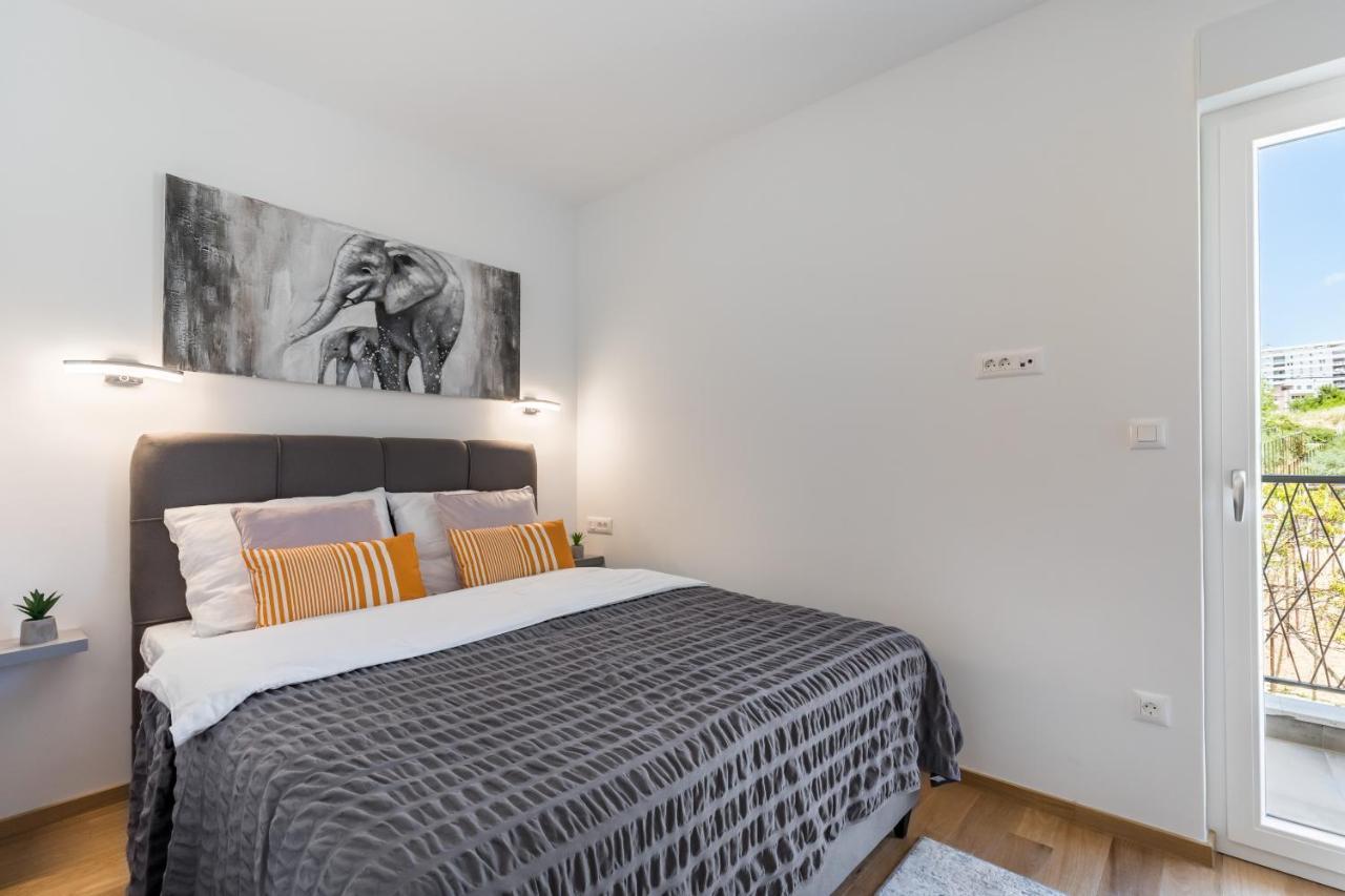 Elysian Zen Luxury Apartment - Two Bedroom Apartment With Terrace And Sea View スプリト エクステリア 写真