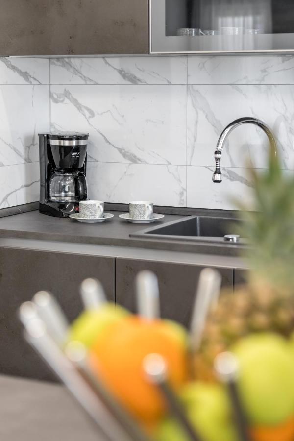 Elysian Zen Luxury Apartment - Two Bedroom Apartment With Terrace And Sea View スプリト エクステリア 写真